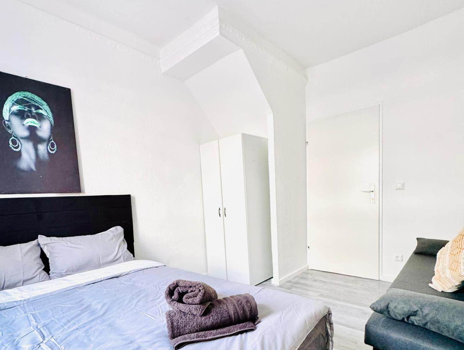 Very Spacious Apartment For Up To 7P With Great Location 维也纳 外观 照片